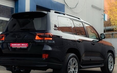 Toyota Land Cruiser 200, 2019 год, 7 490 000 рублей, 12 фотография