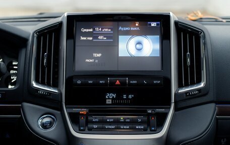 Toyota Land Cruiser 200, 2019 год, 7 490 000 рублей, 26 фотография