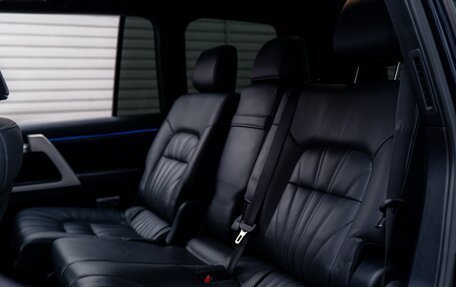 Toyota Land Cruiser 200, 2019 год, 7 490 000 рублей, 32 фотография