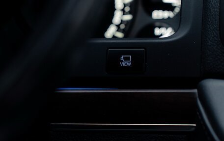 Toyota Land Cruiser 200, 2019 год, 7 490 000 рублей, 29 фотография
