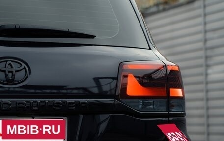 Toyota Land Cruiser 200, 2019 год, 7 490 000 рублей, 10 фотография