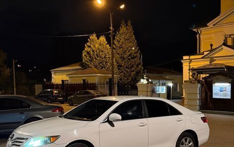 Toyota Camry, 2011 год, 900 000 рублей, 5 фотография
