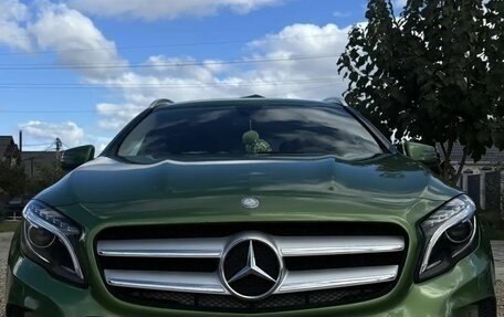 Mercedes-Benz GLA, 2016 год, 1 750 000 рублей, 3 фотография