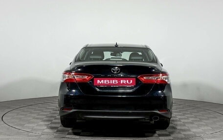 Toyota Camry, 2020 год, 2 690 000 рублей, 6 фотография