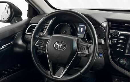 Toyota Camry, 2020 год, 2 690 000 рублей, 15 фотография