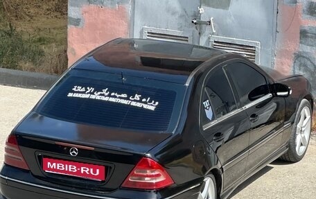 Mercedes-Benz C-Класс, 2004 год, 400 000 рублей, 4 фотография