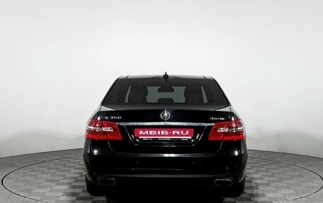 Mercedes-Benz E-Класс, 2010 год, 1 225 000 рублей, 6 фотография