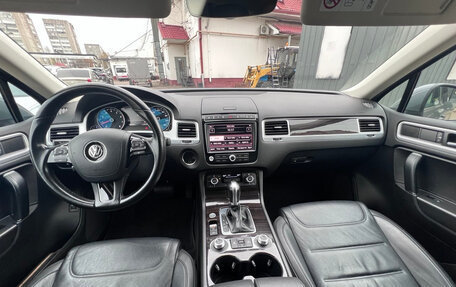 Volkswagen Touareg III, 2017 год, 3 620 000 рублей, 10 фотография