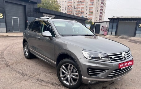 Volkswagen Touareg III, 2017 год, 3 620 000 рублей, 3 фотография