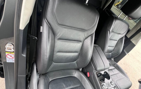 Volkswagen Touareg III, 2017 год, 3 620 000 рублей, 13 фотография