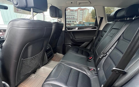 Volkswagen Touareg III, 2017 год, 3 620 000 рублей, 17 фотография