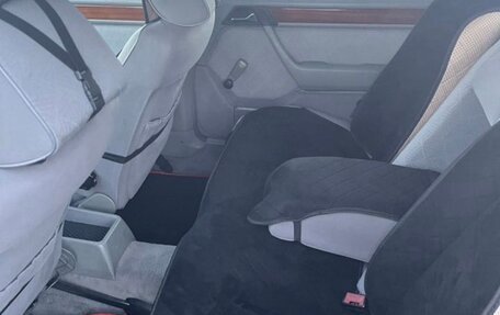 Mercedes-Benz E-Класс, 1995 год, 260 000 рублей, 4 фотография
