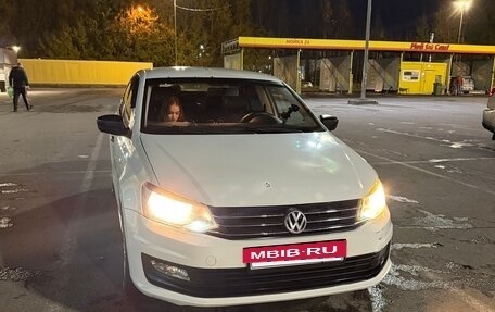 Volkswagen Polo VI (EU Market), 2018 год, 390 000 рублей, 2 фотография