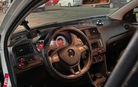 Volkswagen Polo VI (EU Market), 2018 год, 390 000 рублей, 5 фотография