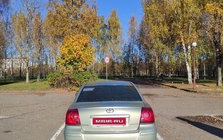 Toyota Avensis III рестайлинг, 2004 год, 313 900 рублей, 2 фотография