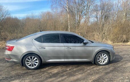 Skoda Superb III рестайлинг, 2015 год, 1 430 000 рублей, 6 фотография