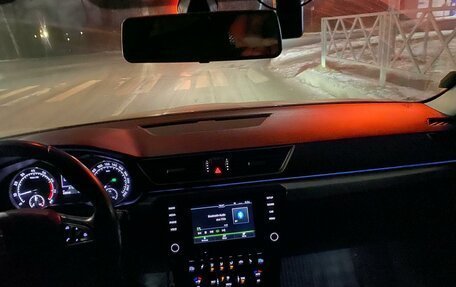 Skoda Superb III рестайлинг, 2015 год, 1 430 000 рублей, 3 фотография