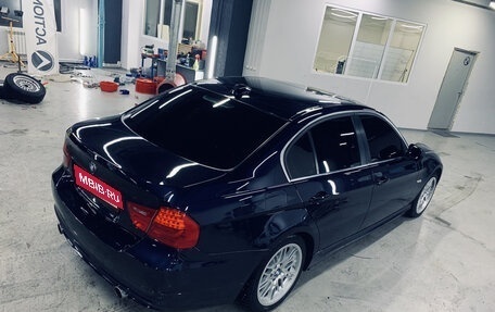 BMW 3 серия, 2009 год, 800 000 рублей, 13 фотография