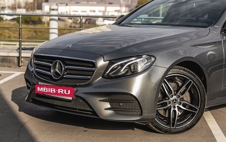 Mercedes-Benz E-Класс, 2017 год, 3 398 000 рублей, 4 фотография