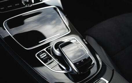 Mercedes-Benz E-Класс, 2017 год, 3 398 000 рублей, 17 фотография