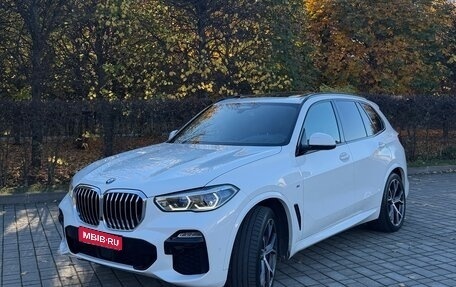 BMW X5, 2019 год, 5 680 000 рублей, 1 фотография