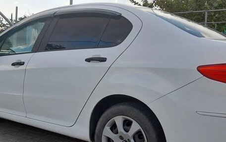 Peugeot 408 I рестайлинг, 2014 год, 850 000 рублей, 5 фотография