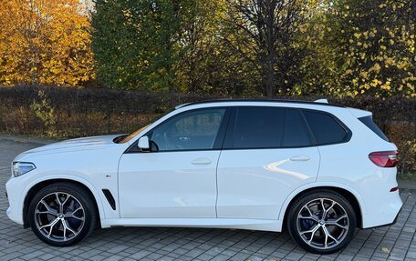 BMW X5, 2019 год, 5 680 000 рублей, 2 фотография
