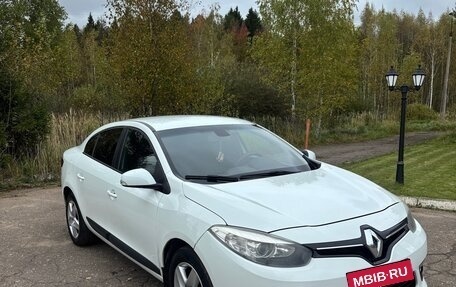 Renault Fluence I, 2015 год, 665 000 рублей, 2 фотография