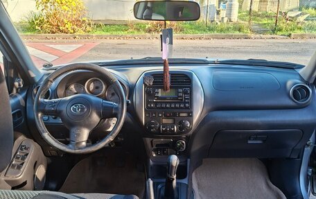 Toyota RAV4, 2004 год, 750 000 рублей, 5 фотография