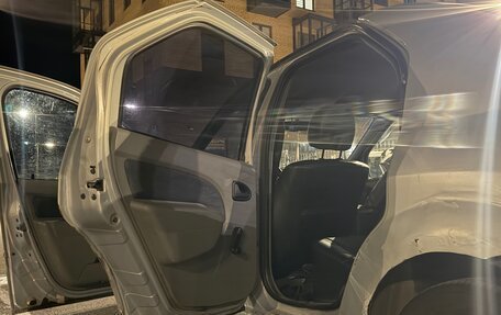 Renault Logan I, 2006 год, 220 000 рублей, 7 фотография