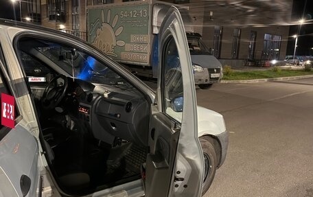 Renault Logan I, 2006 год, 220 000 рублей, 8 фотография