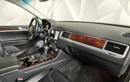 Volkswagen Touareg III, 2015 год, 2 595 000 рублей, 12 фотография