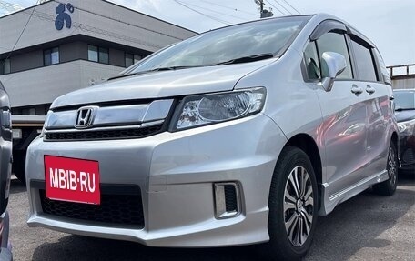 Honda Freed I, 2016 год, 856 000 рублей, 1 фотография
