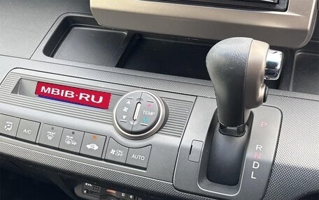 Honda Freed I, 2016 год, 856 000 рублей, 17 фотография