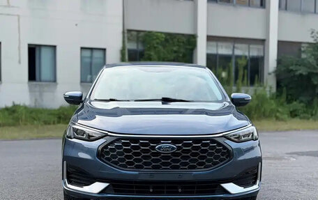 Ford Focus IV, 2022 год, 1 187 099 рублей, 2 фотография