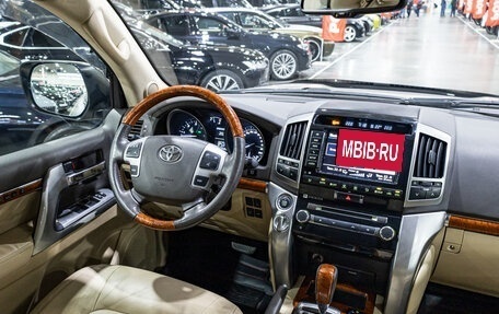 Toyota Land Cruiser 200, 2012 год, 3 399 000 рублей, 13 фотография