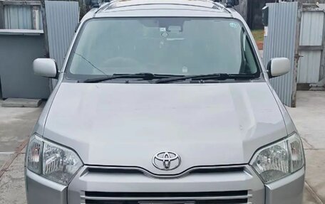 Toyota Succeed I рестайлинг, 2017 год, 1 300 000 рублей, 2 фотография