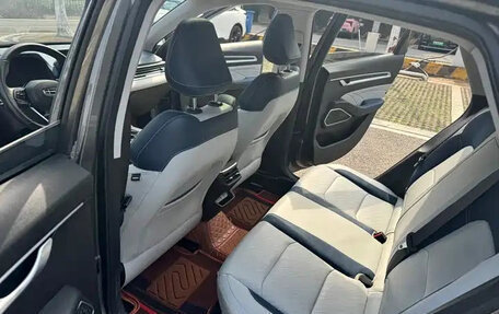 Geely Emgrand, 2022 год, 980 004 рублей, 19 фотография