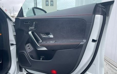 Mercedes-Benz CLA, 2021 год, 2 046 000 рублей, 37 фотография