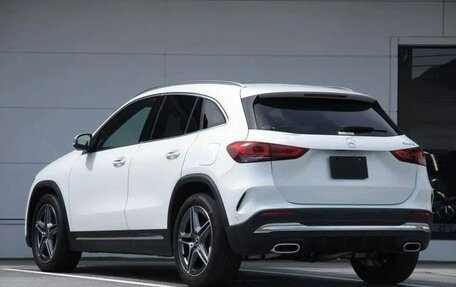 Mercedes-Benz GLA, 2022 год, 2 145 000 рублей, 3 фотография