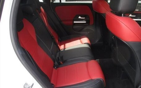Mercedes-Benz GLA, 2022 год, 2 145 000 рублей, 14 фотография