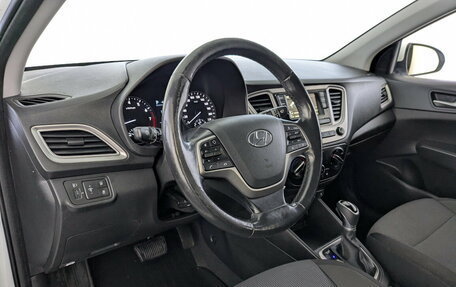 Hyundai Solaris II рестайлинг, 2019 год, 1 100 000 рублей, 16 фотография