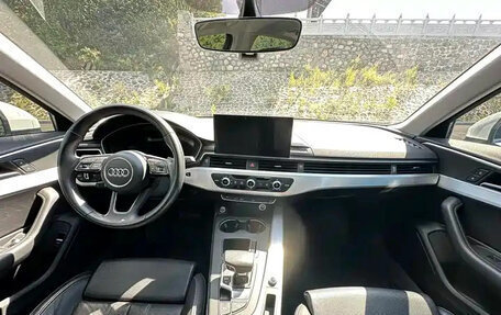 Audi A4, 2022 год, 2 676 000 рублей, 14 фотография