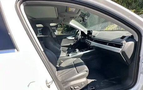 Audi A4, 2022 год, 2 676 000 рублей, 9 фотография