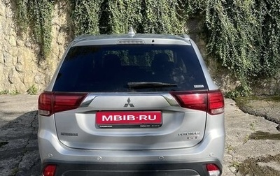 Mitsubishi Outlander III рестайлинг 3, 2018 год, 2 500 000 рублей, 1 фотография