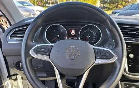 Volkswagen Tiguan II, 2022 год, 2 292 000 рублей, 9 фотография