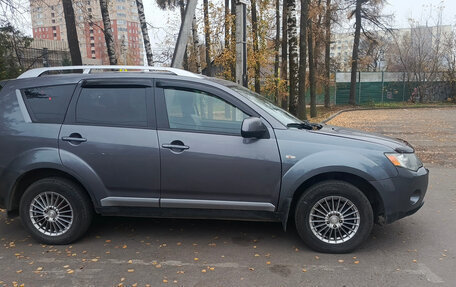 Mitsubishi Outlander III рестайлинг 3, 2008 год, 950 000 рублей, 2 фотография