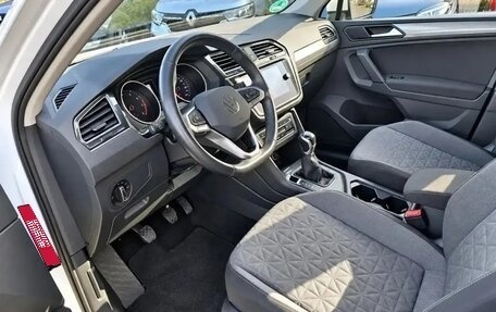 Volkswagen Tiguan II, 2022 год, 2 292 000 рублей, 5 фотография