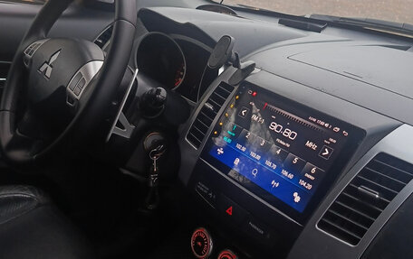 Mitsubishi Outlander III рестайлинг 3, 2008 год, 950 000 рублей, 6 фотография