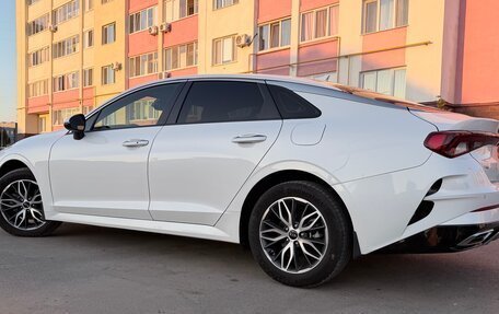 KIA K5, 2021 год, 2 330 000 рублей, 6 фотография